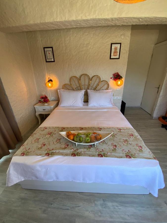 Naz Hotel *