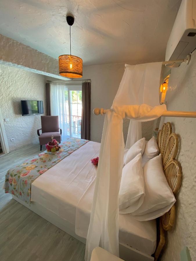 Hotel Naz *