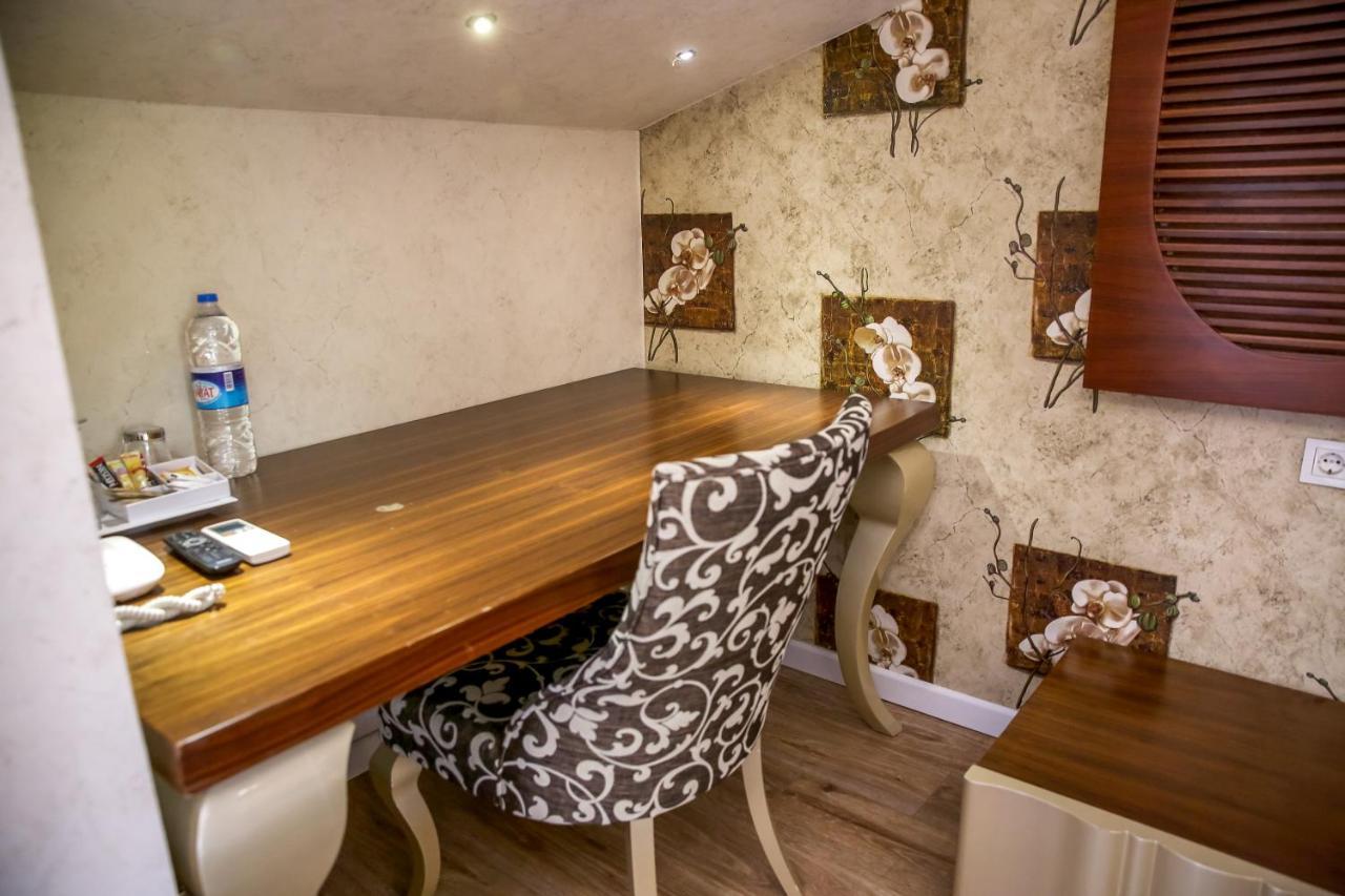 Lale Hotel