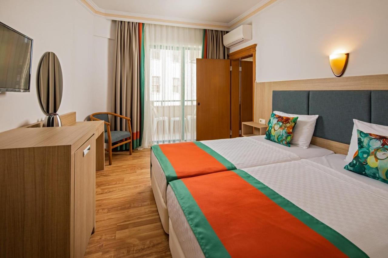 Hotel Mirabell 4*