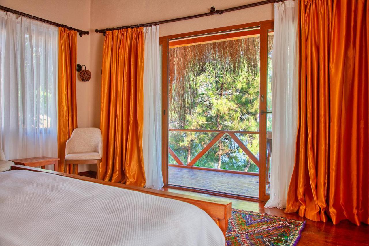 La Boheme Kabak Adults Only