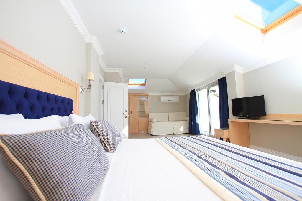 Hotel Palm Bay Emecik