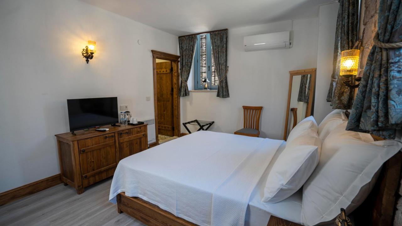 Pietra * Ayvalik