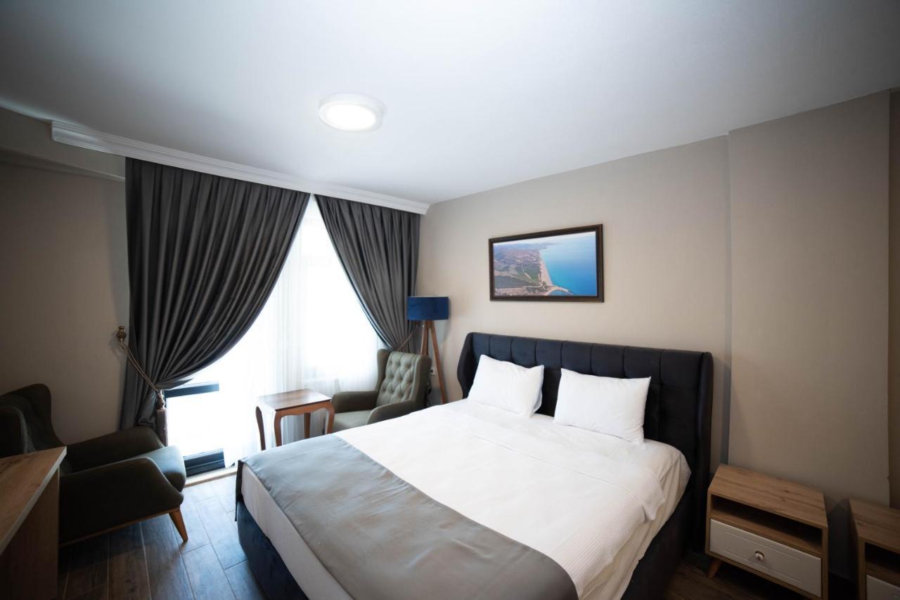 Elia Hotel