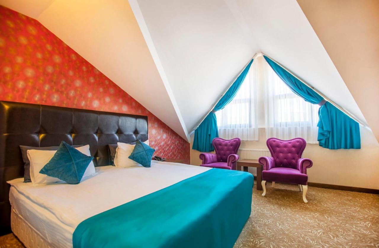 Highway Hotel 4*