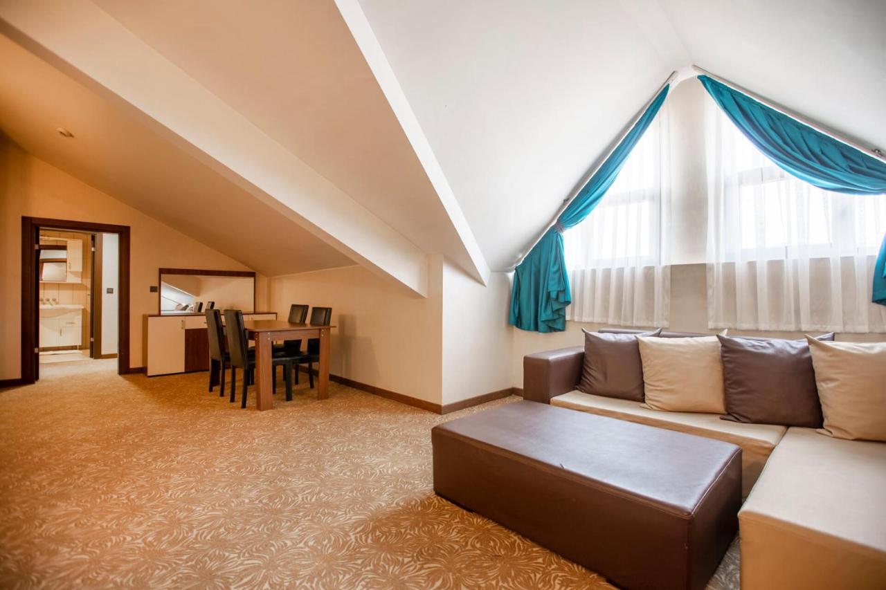 Highway Hotel 4*