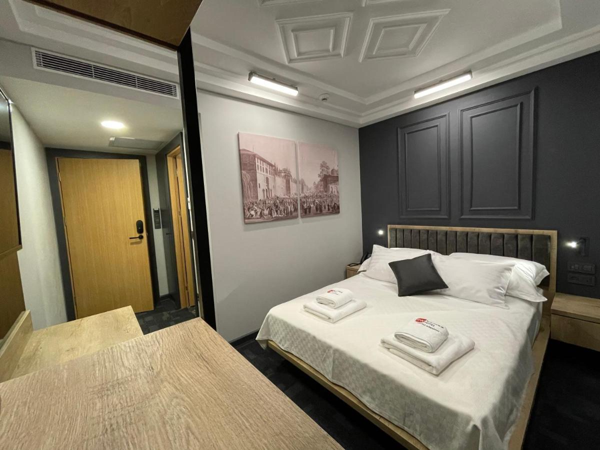 Rw Boutique 3*