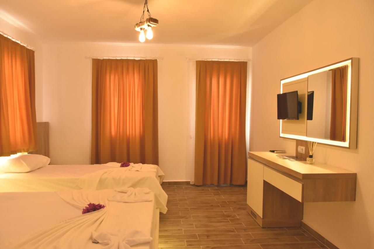 Limon Homestay *