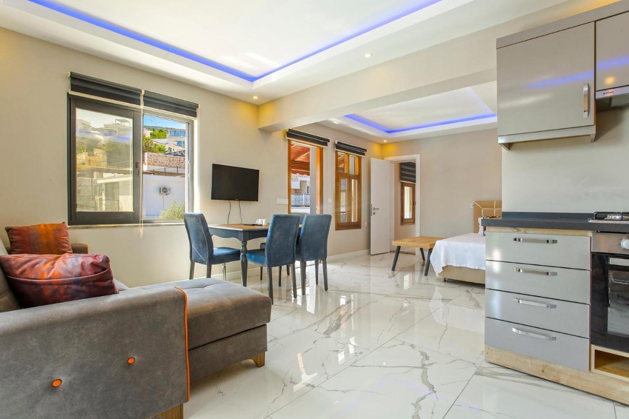 Nur & 3* Kalkan