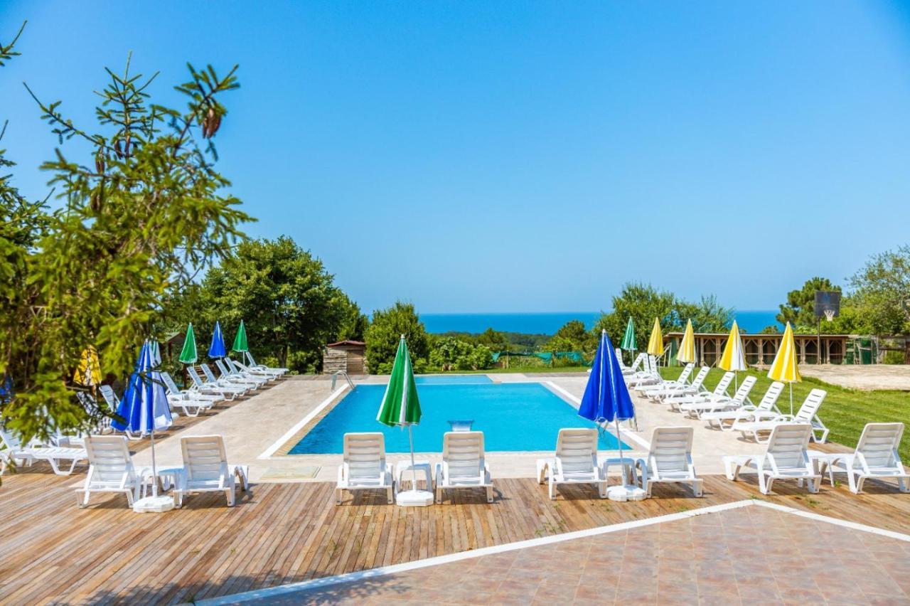 Teras Garden & Bungalow Hotel *