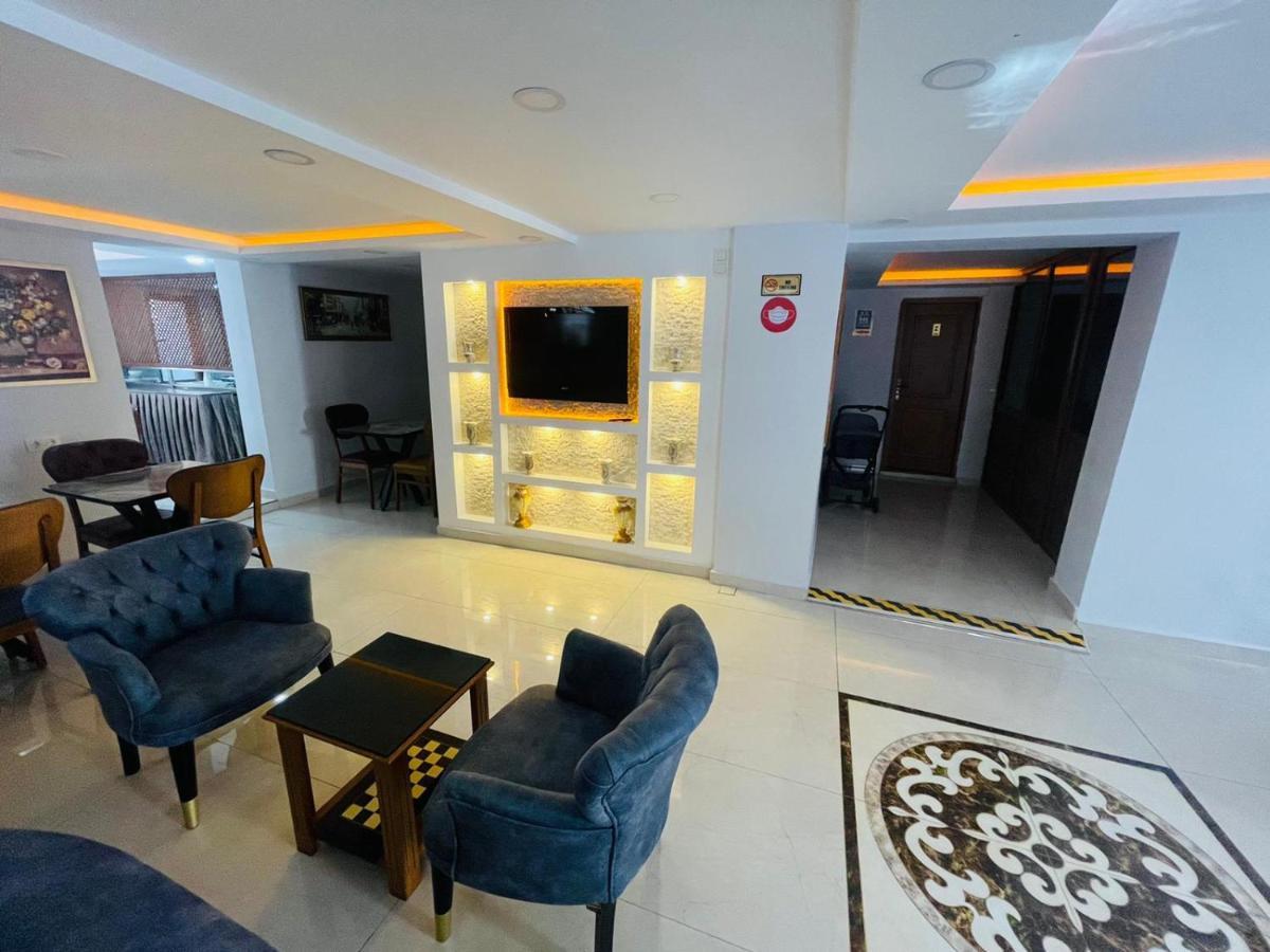 Hotel New House