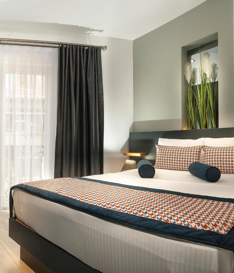 Last Hotel 2*