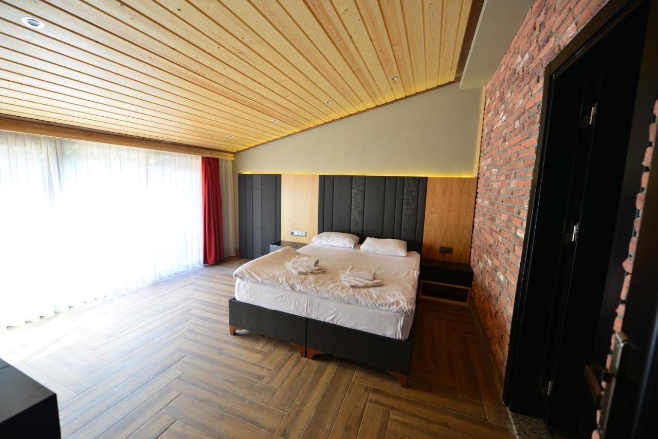 Inanlar Deluxe Hotel & Bungalow 3*