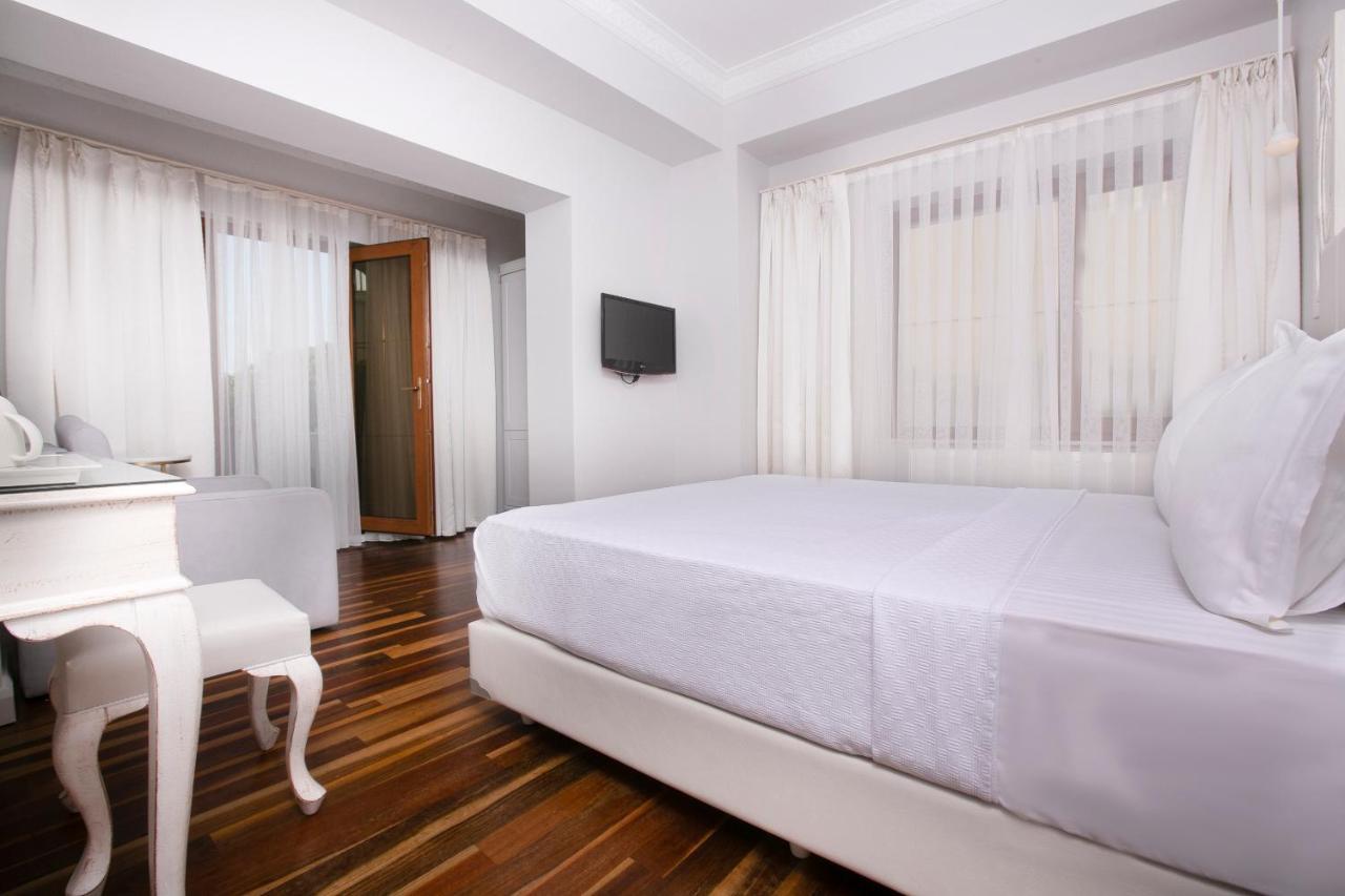 Hotel Ascot Bueyuekada 4*
