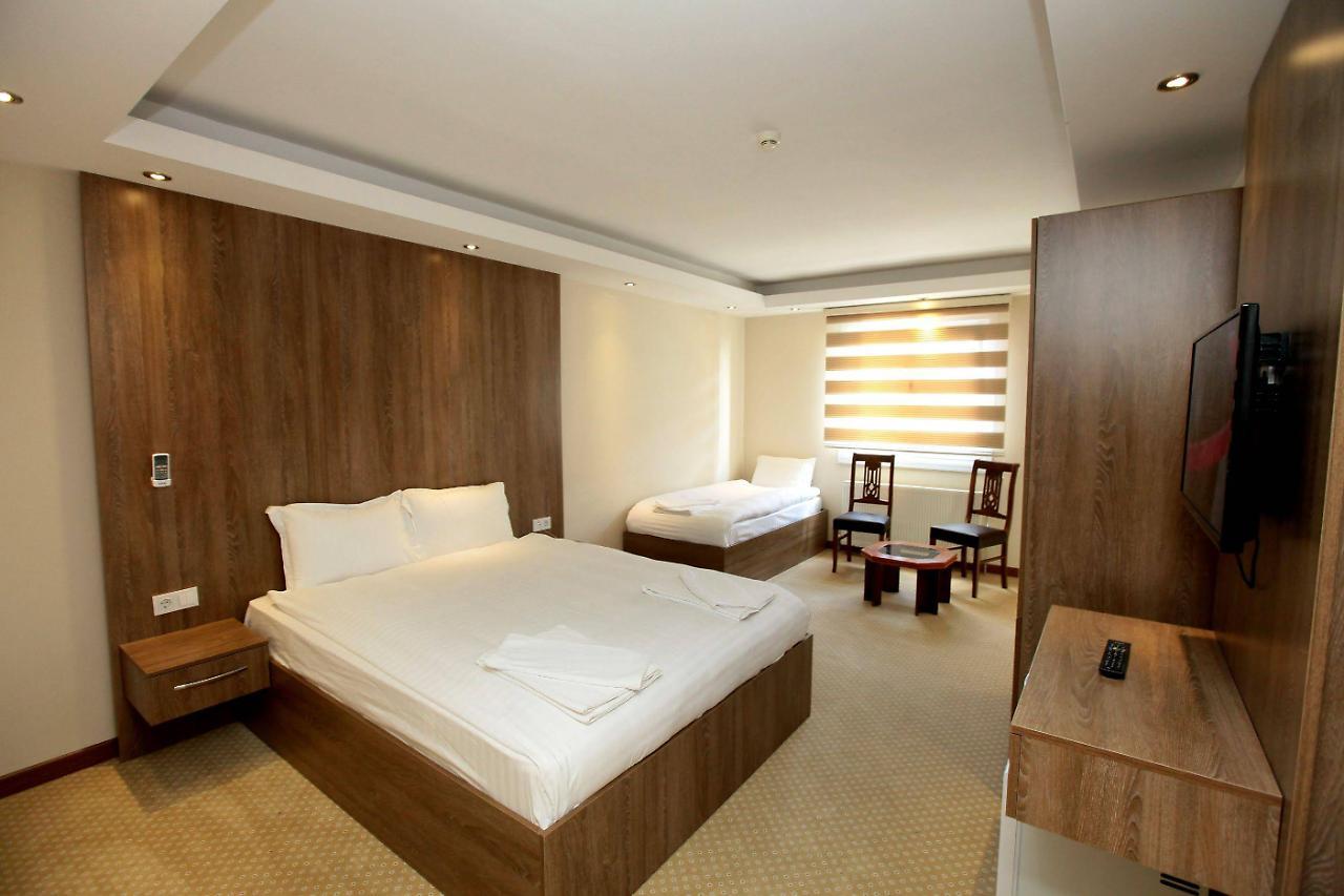 Hotel Ny World 3*
