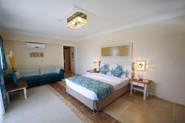 My Marina Select Hotel 2*