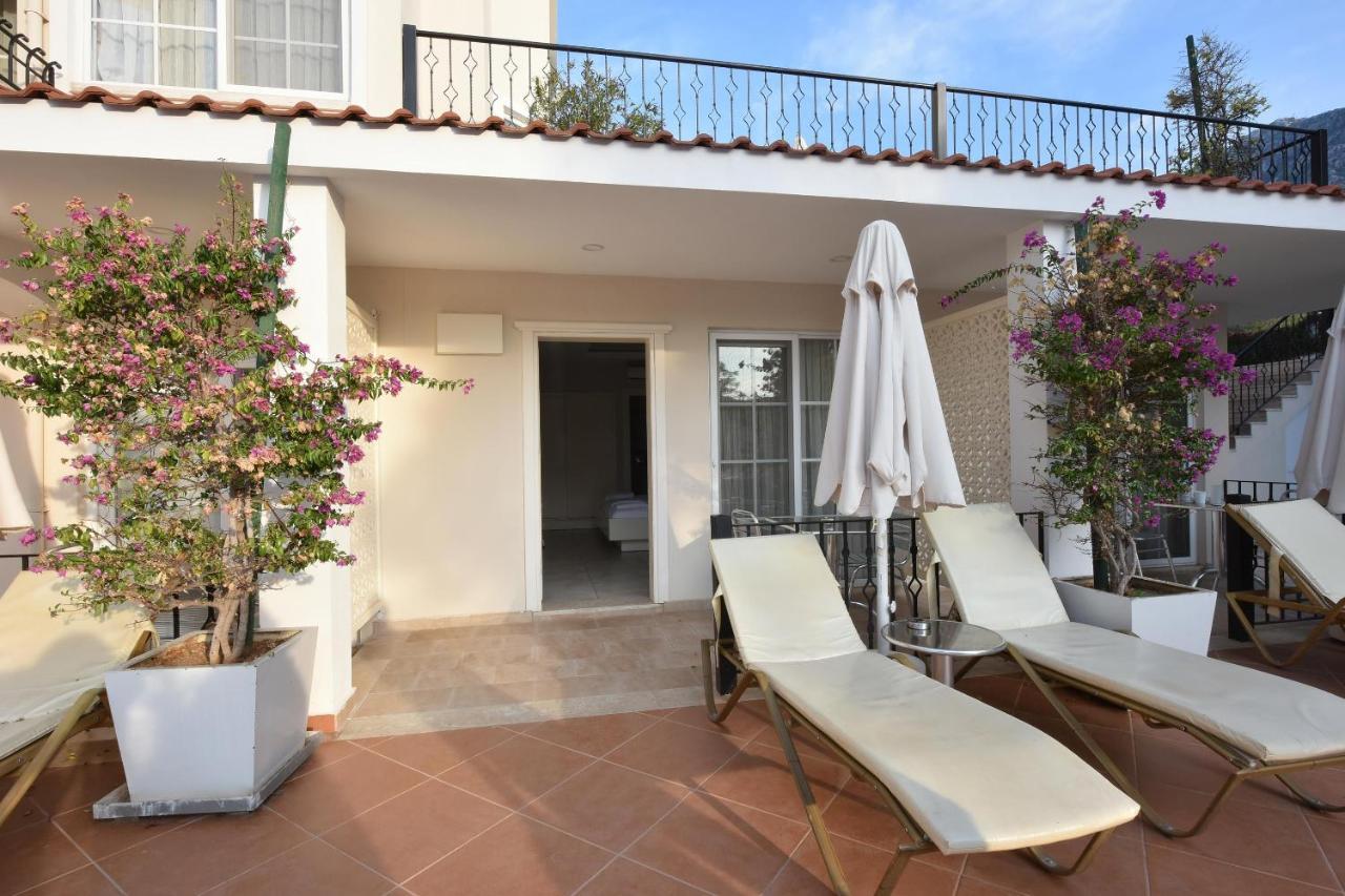 Sea Breeze And Hotel 4*