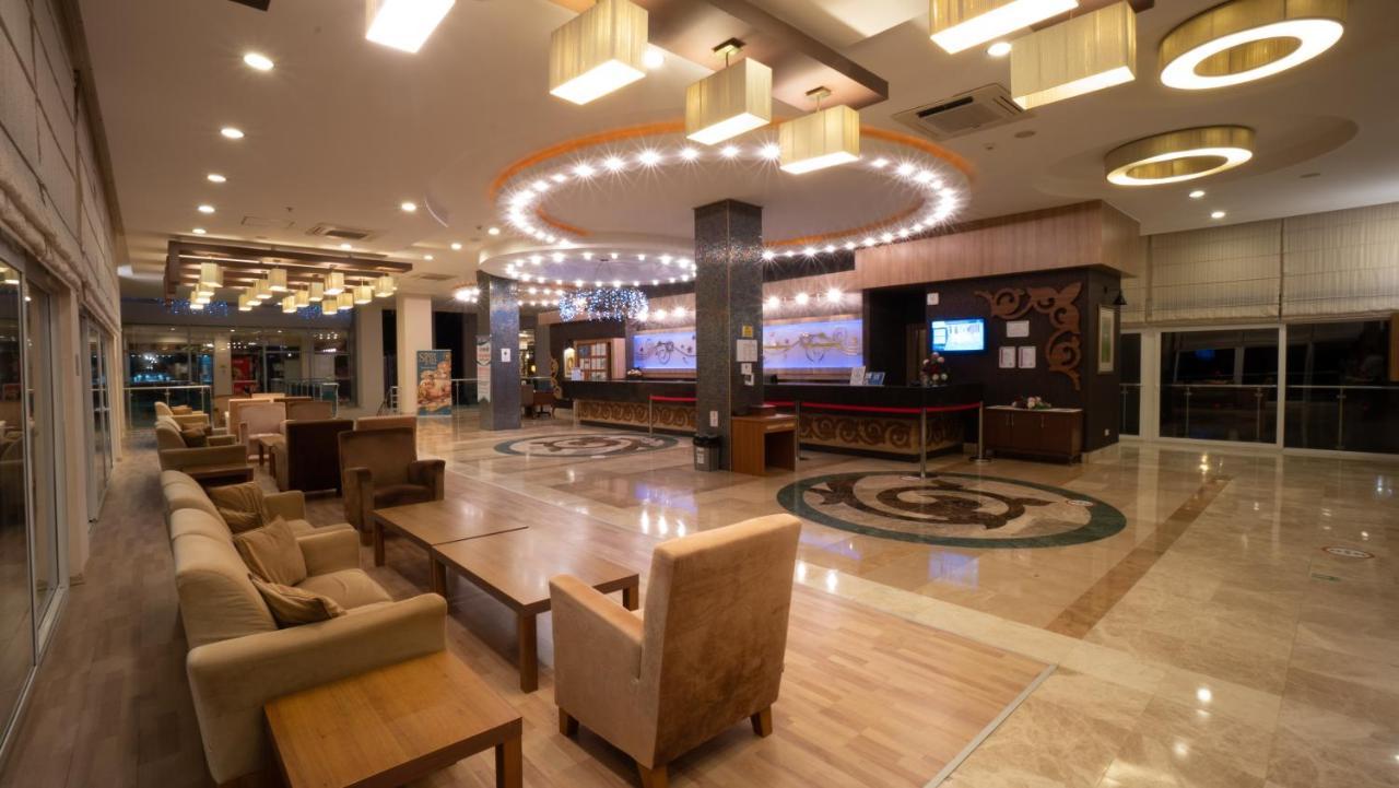 Hotel Titan Select Ultra