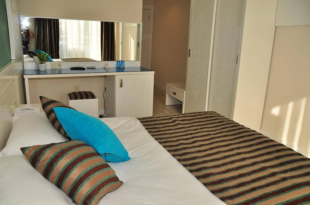 Hotel Aura Boutique 3*