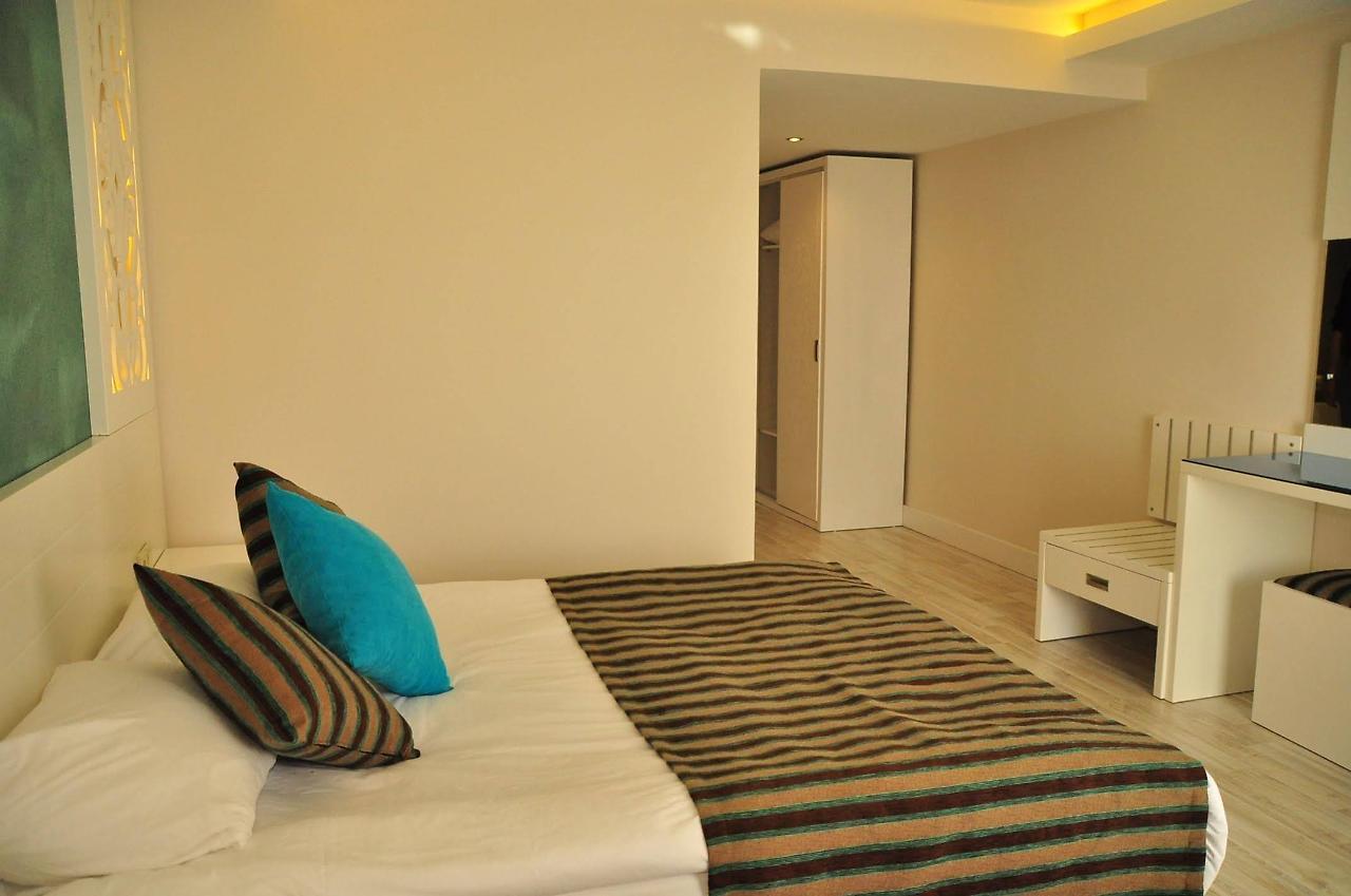 Hotel Aura Boutique 3*