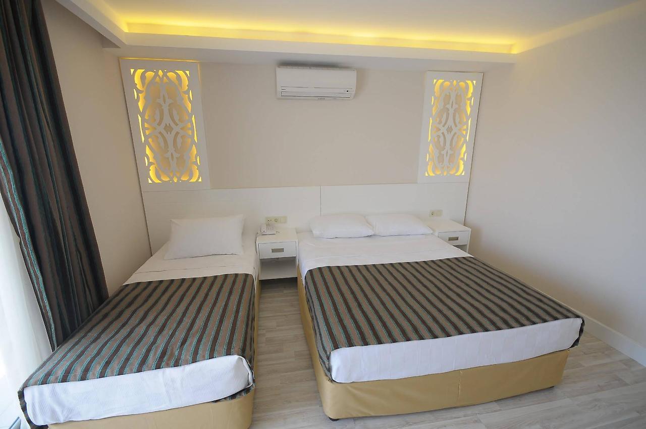 Hotel Aura Boutique 3*