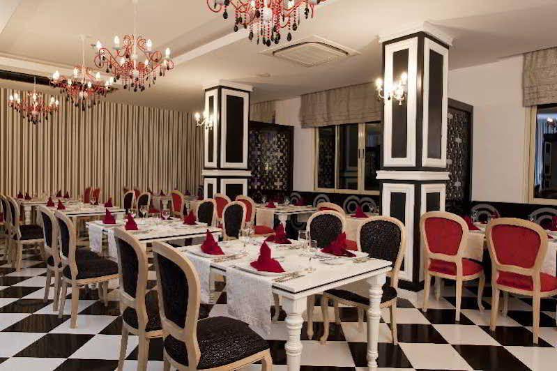 Hotel Serenis