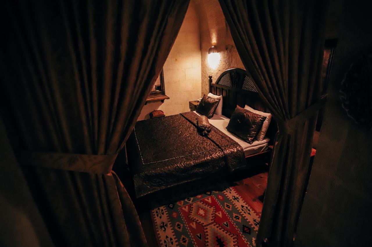 Hotel Melis Cave