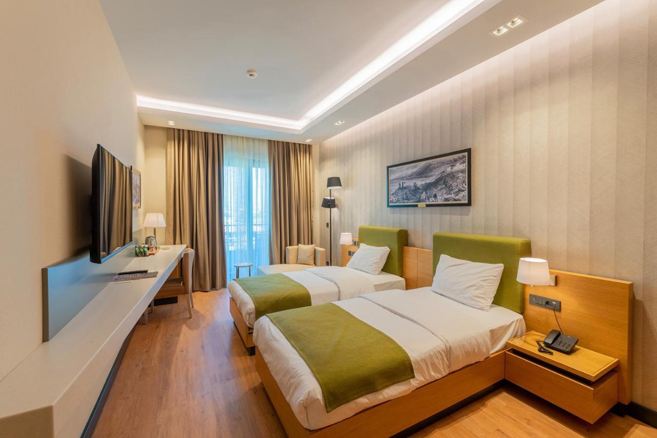 Hotel Artes