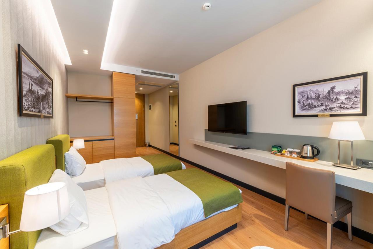 Hotel Artes 4*