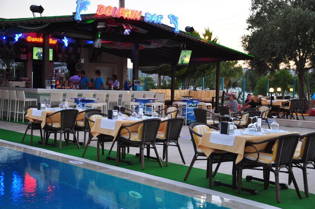 Siesta Aparthotel 3*