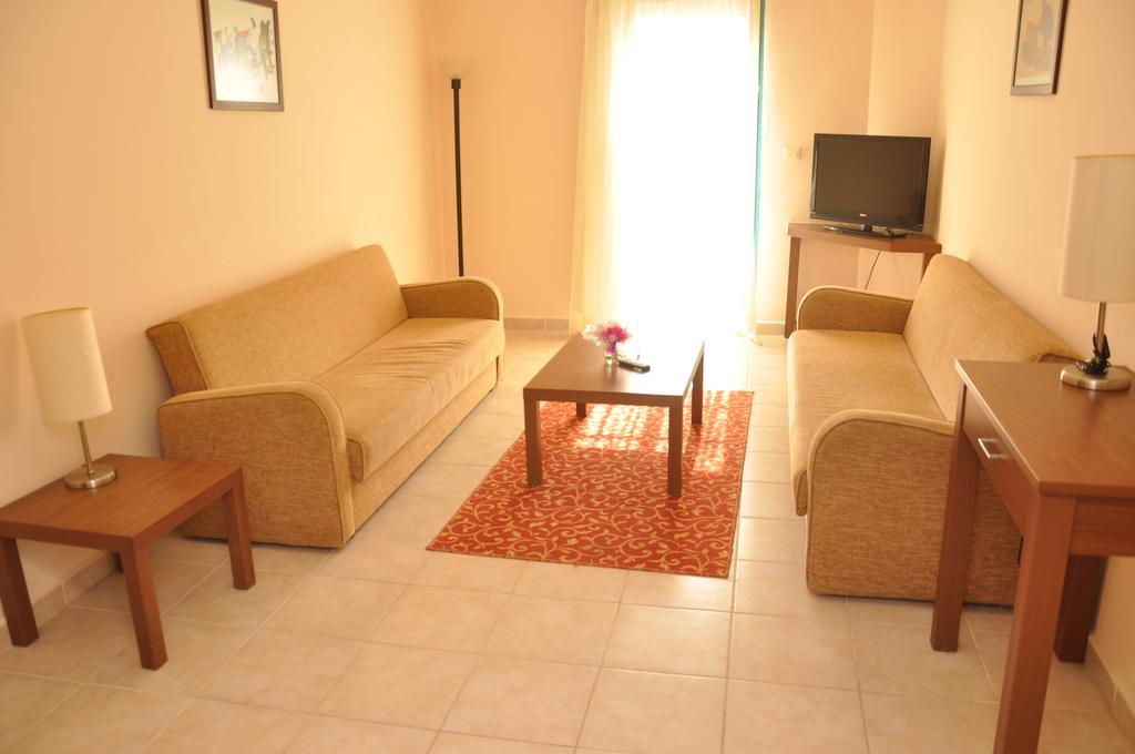 Siesta Aparthotel 3*