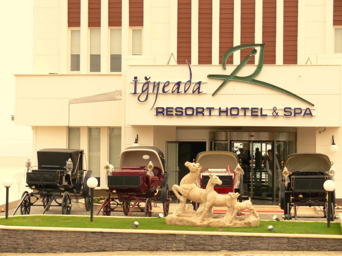 & Hotel