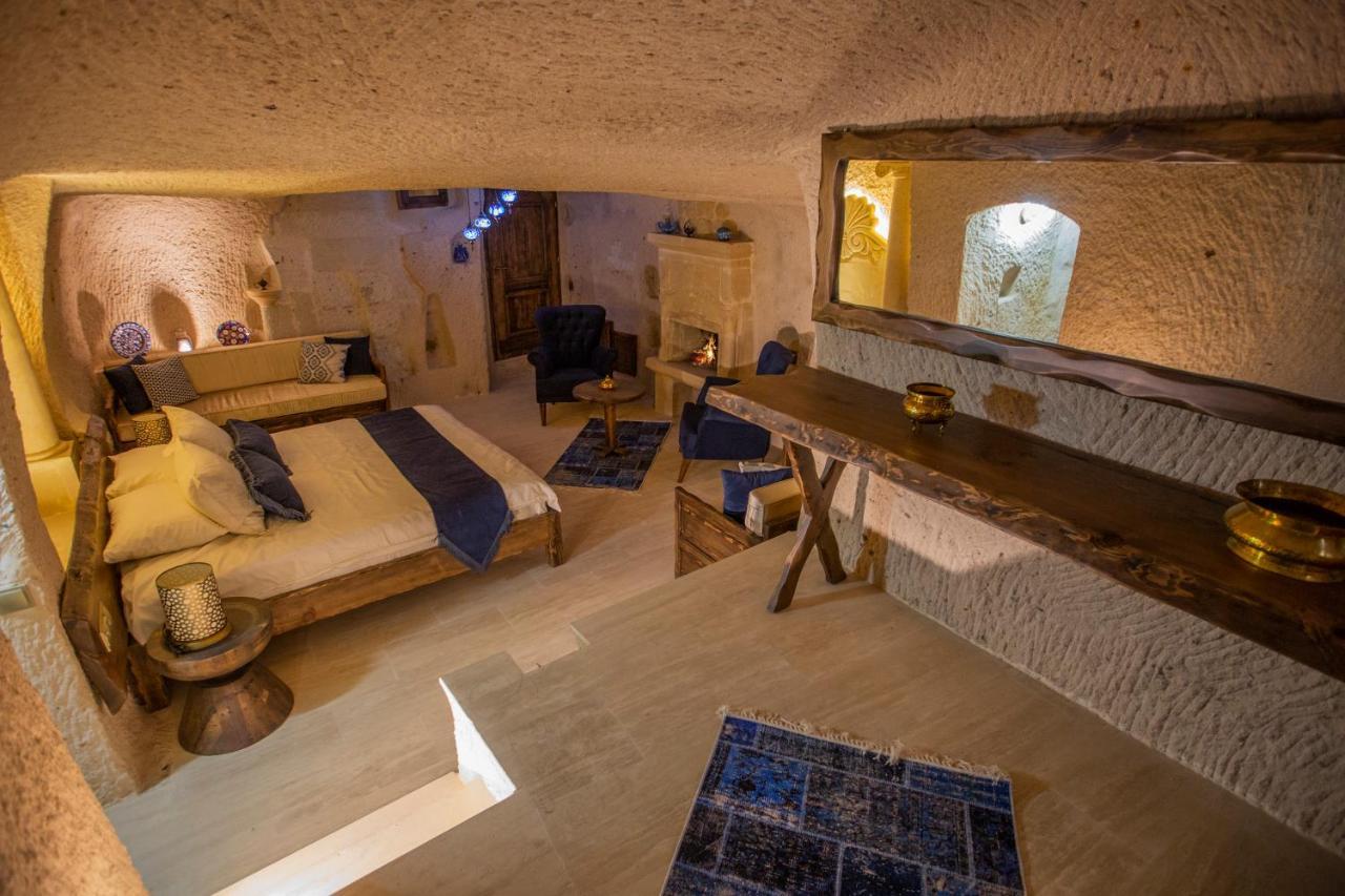 Mak's Cave House