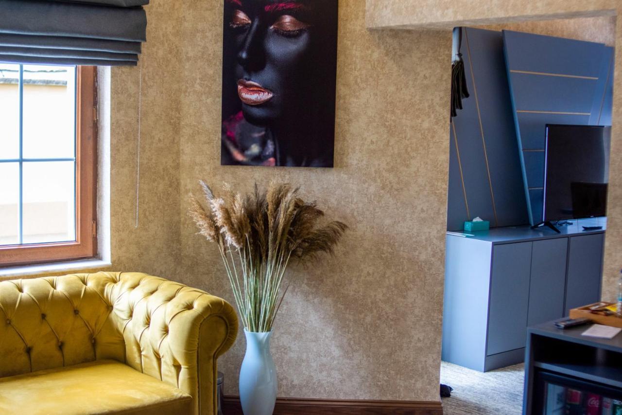 Hotel The Life & 3*