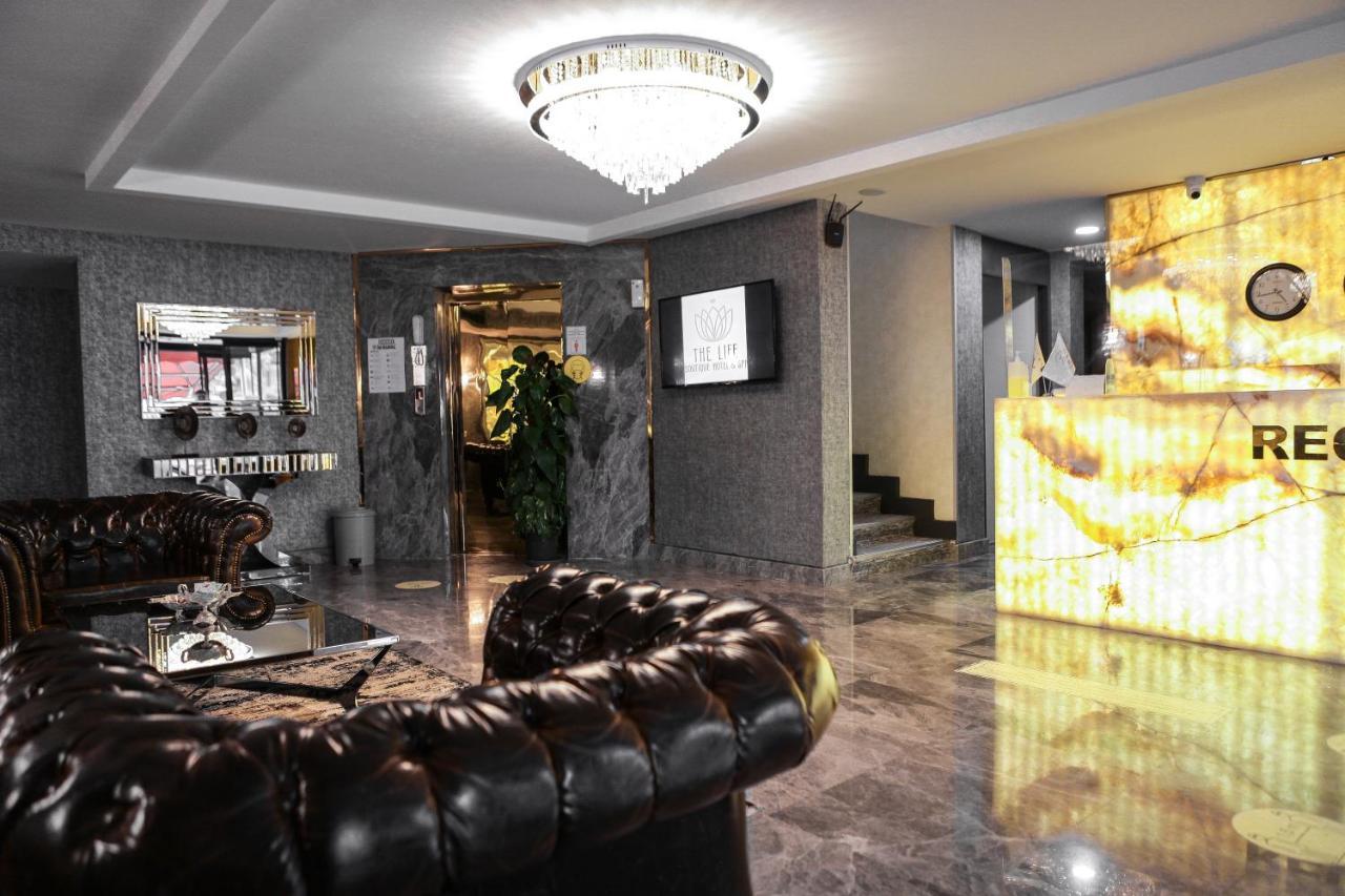 Hotel The Life &