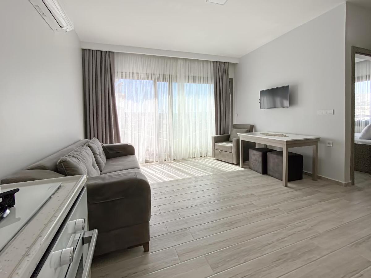 Azize Aparthotel