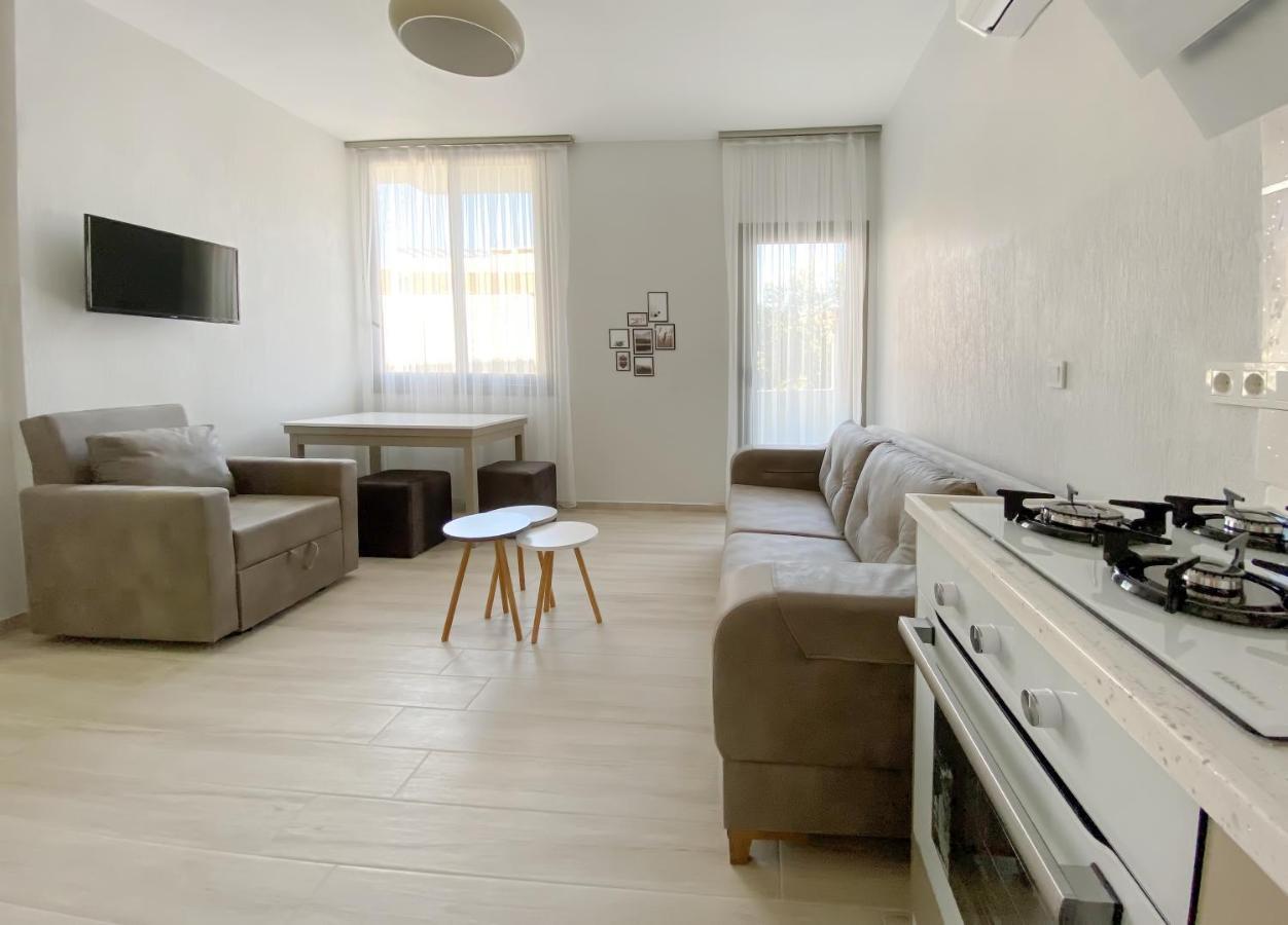 Azize Aparthotel