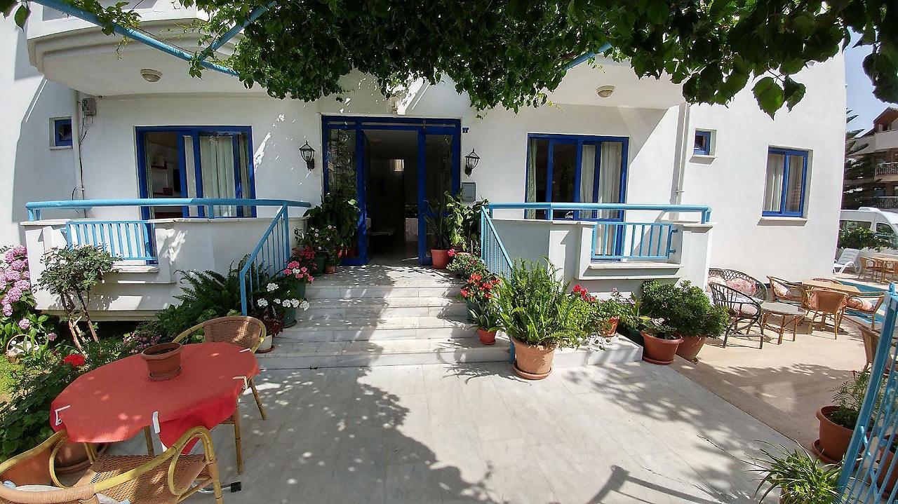 Blue Paradise Apart Aparthotel