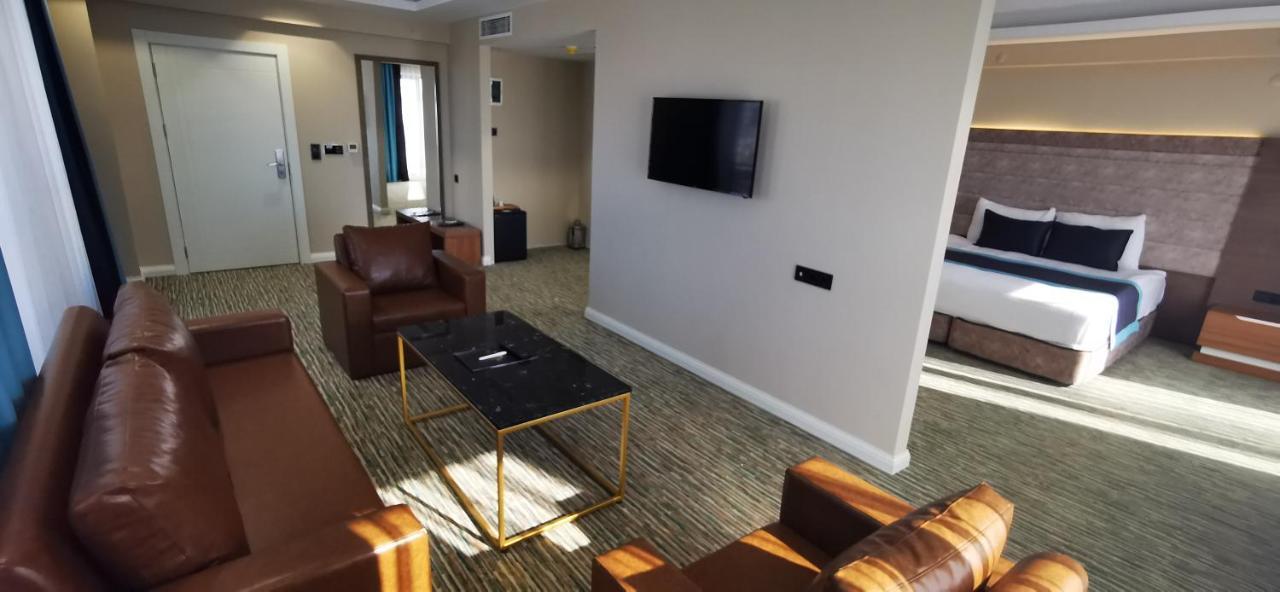 Hotel Elifim 4*