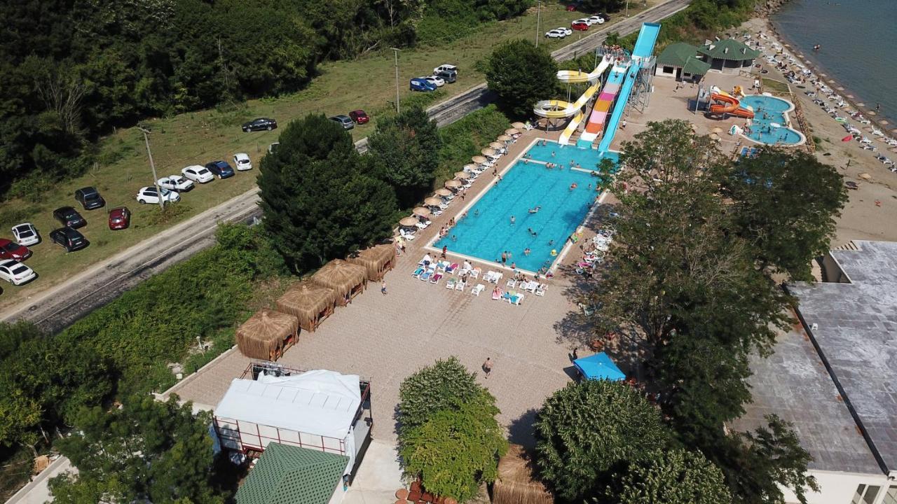 & Hotel 5*