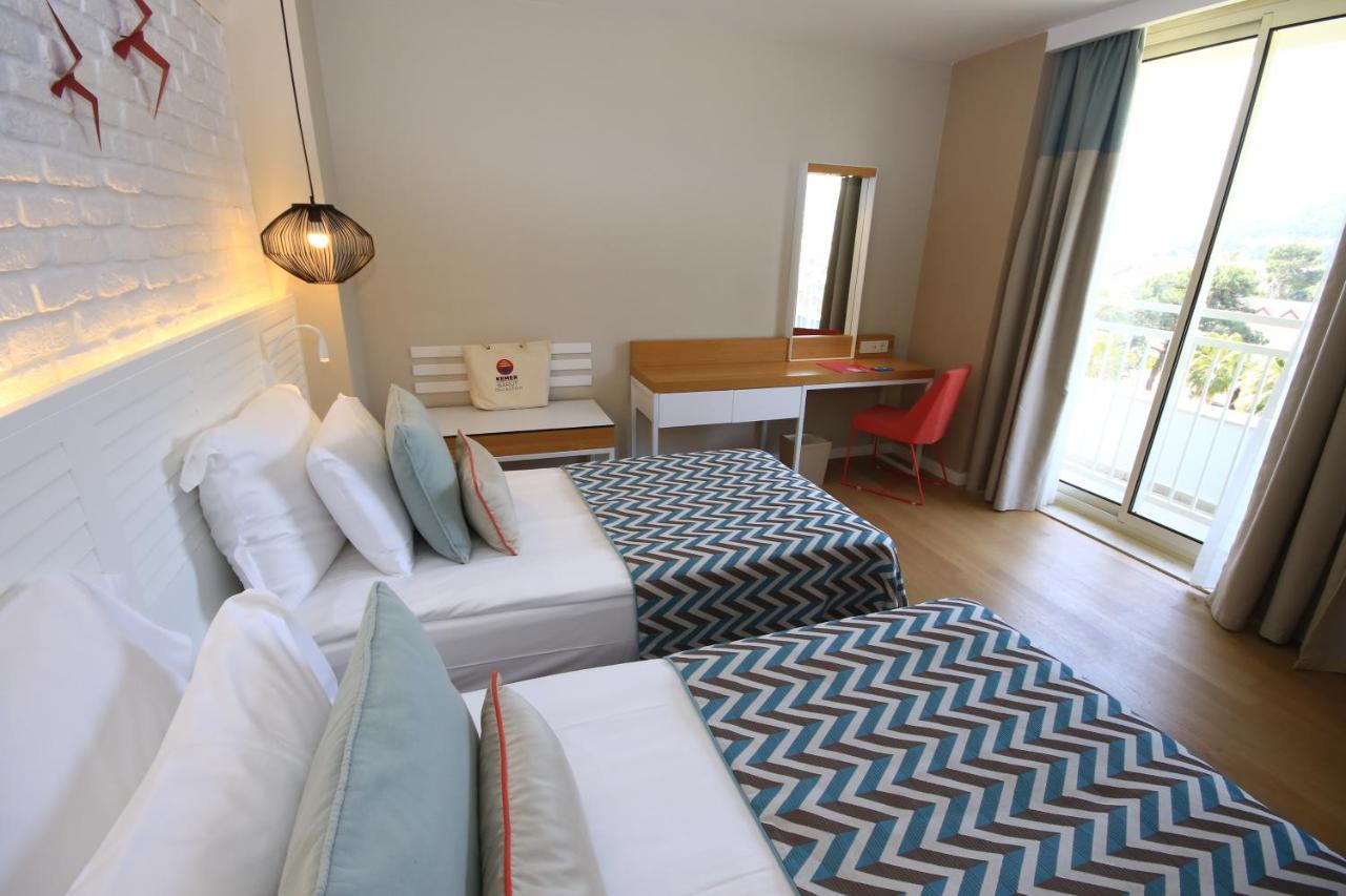 Hotel Akra