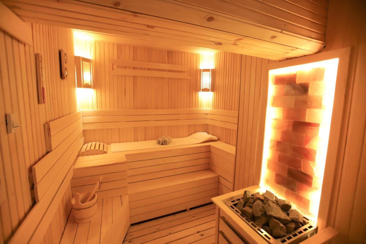 Hotel The Life &