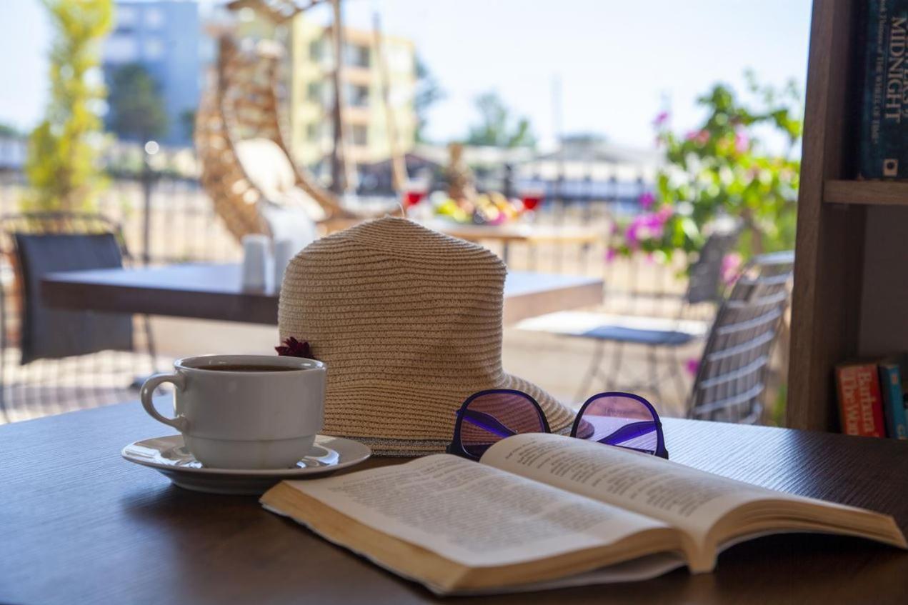 Demyra Boutique Hotel *