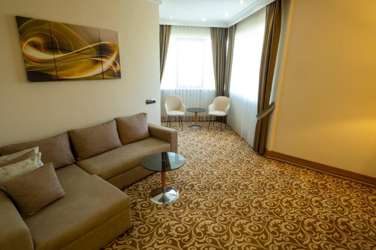 Hotel Euro Park 5*
