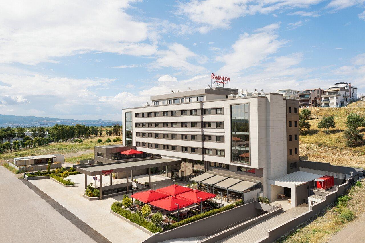 Ramada By Wyndham Aliaga