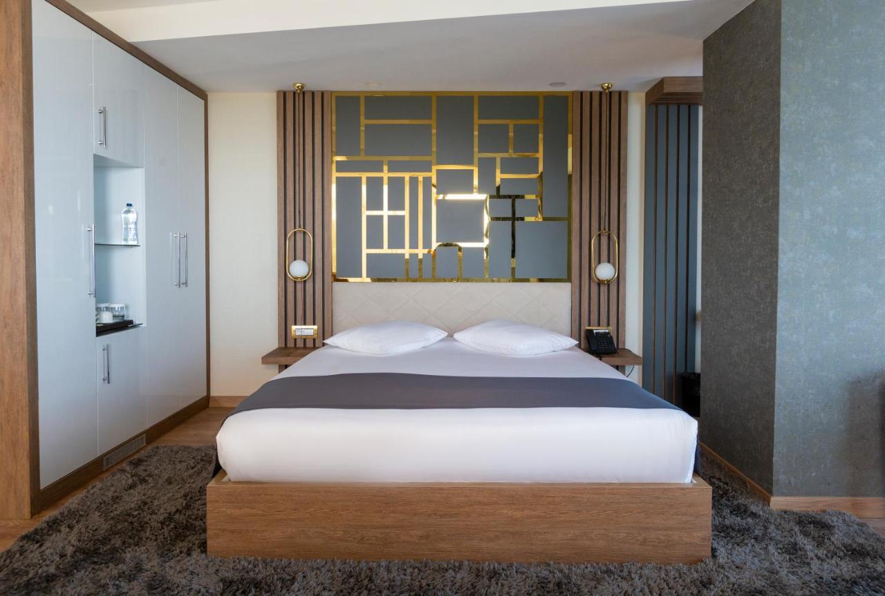 Cabir Deluxe Hotel 5*
