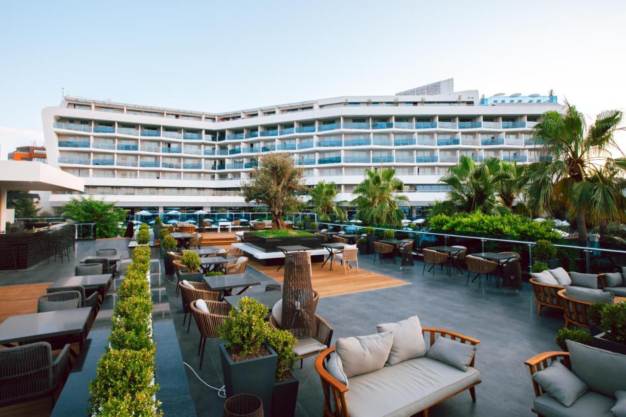 Selene & (adults Only) 5* Avsallar