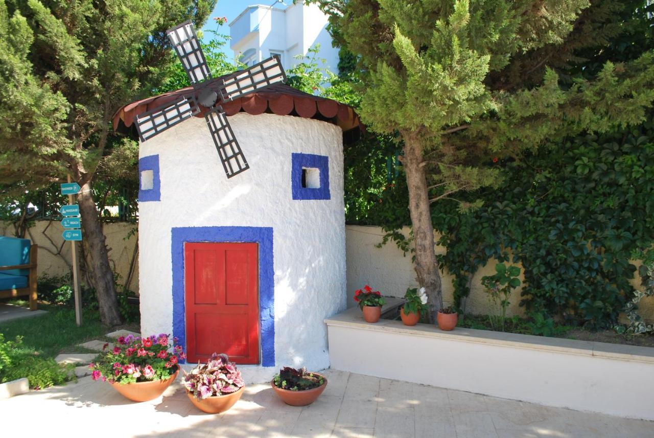 Serpina (adults Only) 3*