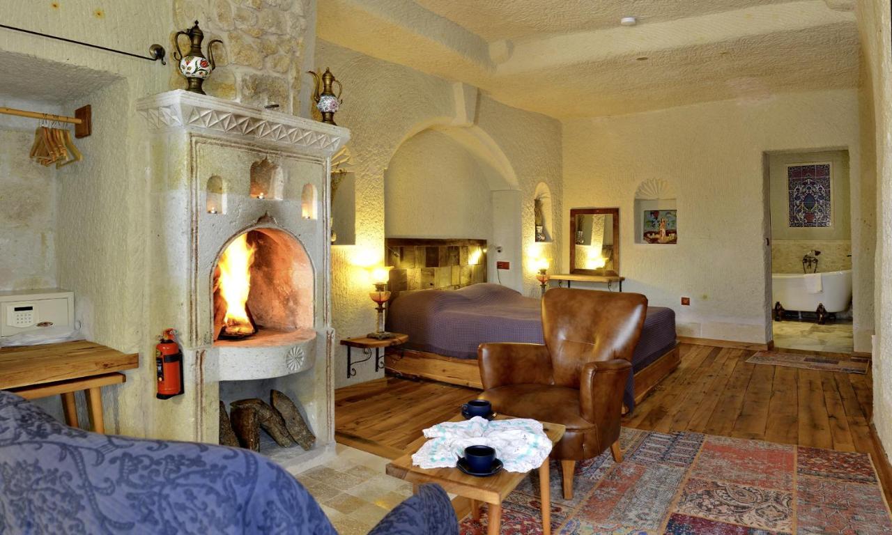 Hotel Seki Cave