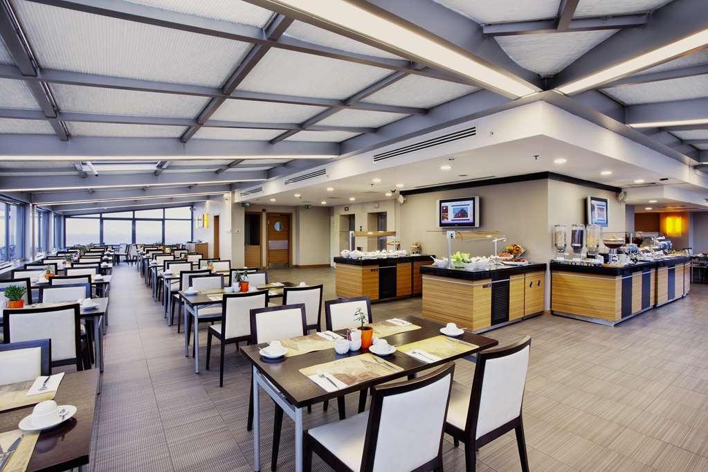 Eresin Taxim & Premier Hotel 4*